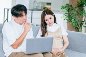 土地探しに疲れた夫婦